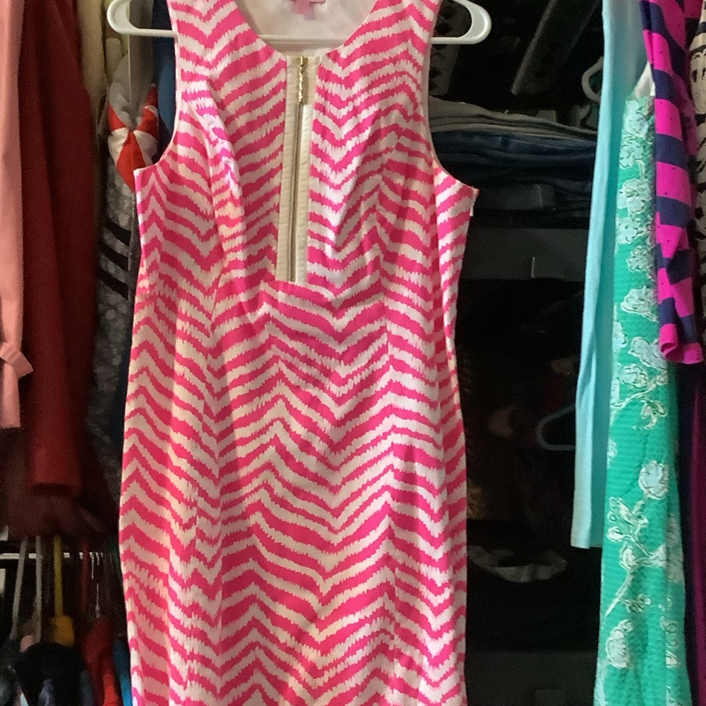 Lilly Pulitzer Pink and White Chevron Dress with‎ Gold Accent, 8